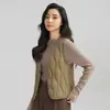 Novo Colete de Penas Atacado Feminino Gola V 2026 Outono e Inverno Novo Básico Slim-Fit Colete Jaqueta Forro