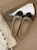 Nó de Borboleta de Um Passo Wanwan 2026 Novo Estilo Pequena Fragrância Sola Macia Fundo Plano Sapatos Individuais Sapatilhas Femininas de Primavera Boca Rasa