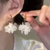 Pendientes de Flor de Lujo Ligero Imitación de Concha Francesa para Mujer Diseño de Nicho Elegantes de Gama Alta Pendientes Súper Hada de Pétalos
