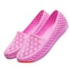 [Compre um leve um grátis] sapatos de buraco de verão sandálias femininas sapatos de enfermeira sola macia sapatos de mãe sapatos planos de praia galochas
