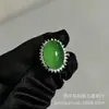 Anel de Prata Banhada com Calcedônia Verde Gelo Incrustada Estilo Chinês Novo, Anel de Jade Ajustável para Mulheres, Joia de Ágata Verde Claro