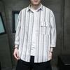 Verão 2025 Nova Camisa Masculina Solta de Manga Sete Pontos Algodão e Linho Listrada Manga Média Camisa Estilo Chinês Jaqueta Retrô