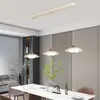 Lámpara Lineal Color Crema Estilo Francés para Comedor, Moderna Minimalista Personalidad Creativa Vintage para Dormitorio Mesita de Noche Colgante Ovni