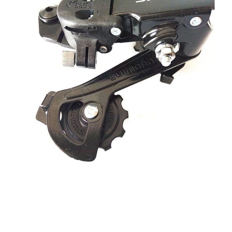 12522004013_1974665577