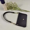 2022 Directo de fábrica bolsa tipo sobre portátil bolsa para tarjetas monedero pequeño simple soporte creativo para tarjeta de teléfono móvil