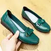 Zapatos de madre de cuero suave, suela suave, planos, resistentes al desgaste, impermeables, con lazo, zapatos de trabajo, grupo de compra de microempresa, venta al por mayor de una generación