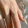 Anéis Minimalistas de Trevo de Quatro Folhas Empilháveis para Mulheres Design de Nicho Personalidade Fashion Versátil Anéis para Dedo Indicador Joias Exquisite Sinta de Alto Padrão