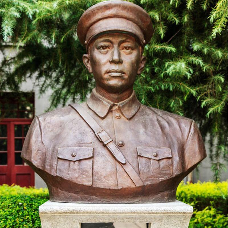 叶挺铜半身像