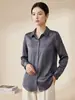 Camisa de Seda Satinada de Outono para Mulheres, Nova Camisa Lisa para o Trabalho com Gola Lapela, Caimento Regular nos Ombros, Blusa de Seda de Amora de Manga Longa para Mulheres