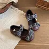 Zapatos de cuero pequeños retro ins Nuevo estilo Primavera y Otoño Versión Coreana Zapatos de Princesa a Cuadros con Lazo para Niñas Zapatos de Suela Blanda de una Sola Pieza