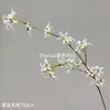 Colgante artificial de borla de rama alta, ramas florales finas para arreglos florales de pie en salón de bodas, creando una estética de alta gama con líneas elevadas