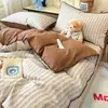 Conjunto de Algodão Floral Acolchoado Classe A de Quatro Peças para Cama de Solteiro de Dormitório Estudantil, Conjunto de Roupa de Cama Respirável Amigo da Pele para Estudantes