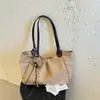 Bolsa tote retro de camurça estilo Maillard, grande capacidade, adequada para o dia a dia, modelo feminino, nova coleção de outono 2026, bolsa de ombro
