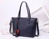 Capa Superior Otoño e Invierno Moda Cuero de Vaca Bolso de Mano para Mujer Bolso Tote Portátil Cruzado de Cuero para Mujer Bolso de Compras de Gran Capacidad