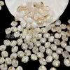 Contas Planas de Concha Perolada Banhadas a Ouro para Pulseira DIY, Corrente de Celular, Pingente para Carro, Acessórios para Miçangas, Popular em Lives de Venda, Atacado