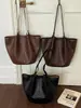 Elegante bolso de hombro único Xiaomi de textura tejida de nicho, moderno bolso tote de gran capacidad, bolso de axila moderno y casual de gran capacidad