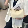 Bolsa de Ombro Transversal Versátil de Grande Capacidade para o Verão, Bolsa Almofada de Couro Bovino de Alta Qualidade, Bolsa Feminina da Moda em Couro Genuíno