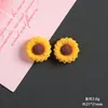 Pequena margarida girassol girassol resina acessórios cola creme diy charms Crocs adesivos de geladeira acessórios de cabelo decorações