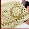 Estilo Boho de Alta Qualidade Brilhante Seda Vazado Feito à Mão Flor Tridimensional Chapéu de Tricô Moda Feminina Chapéu Turbante Chapéu para o Frio