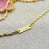 Colar V Trevo de Quatro Folhas Banhado a Ouro 18K Acessórios Femininos Versão Superior Madrepérola Branca Ouro Rosa Pingente Nicho Luxo Acessível