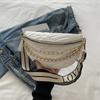 Bolso popular de este año, bolso de pecho de estilo occidental, nuevo bolso de cintura de moda 2024, bolso de mensajero con correa de hombro ancha y hilo bordado, bolso de mujer