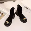 Botines de tacón grueso estilo francés para mujer, nueva colección otoño e invierno 2026, botas de alta gama ajustadas para mujeres menudas, con suela gruesa, forradas de polar, tipo Martin