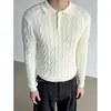 Atacado do fabricante suéter de malha com gola polo estilo dinheiro antigo, corte slim, manga longa com gola virada, suéter listrado torcido amigo da pele para homens