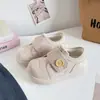 Casacos Femininos Retrô 2025 Inverno Novo Quente Sola Macia Gorro Sapatos Birkenstock Pelúcia Estilo Princesa Sapatos de Algodão B3026