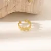Anel de Diamante Vintage Estilo Francês com Toque de Luxo, Anel com Pedra Preciosa para Mulheres, Design Aberto em Aço Titânio, Joias Atacado que Não Desbotam