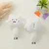 Muñeco de Peluche de Gato con Cola de Dibujos Animados Broche Terminado DIY Llavero Colgante Accesorios para Ropa Zapatos y Calcetines Accesorios