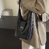 Bolsas Populares da Moda Deste Ano para Mulheres, Verão 2026 Nova Moda Design de Nicho Bolsa de Ombro Único Transversal, Bolsa Saco Feminina