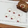 Anel Atacado de Madrepérola Branca Natural com Ágata Vermelha para Mulheres, Design de Nicho, Joia de Anel para Dedo Indicador da Moda e Única