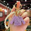 Mini Chaveiro de Roupas Popular da Amazon com Pedras de Diamante, Pingente de Corrente com Pérola e Cristal, Decoração Requintada para Mochilas de Meninas