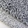 Venta al por mayor de fábrica Tela para ropa de chaqueta cálida de otoño e invierno, terciopelo granular con estampado de leopardo de trigo, terciopelo estampado, 400 g, engrosada