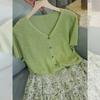 Estilo Moderno e Delicado Lindo Tricô Verde de Manga Curta para Mulheres 2025 Verão Novo Look Solto Emagrecedor Cardigan Top
