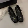 Versión de Piel de Oveja de Zapatos Negros Acolchados Estilo Chanel con Aumento Oculto de Altura, Nuevos Zapatos Mary Jane de Mujer Camelia Otoño e Invierno 2025