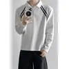 Otoño 2026 Nueva Camiseta Fresca de Estilo Americano de Marca de Moda con Parches Rayas Mangas Largas Hombro Normal de Peso Pesado y Cuello de Solapa Casual