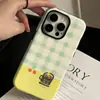 Funda de Teléfono Taza de Té Cereza a Cuadros Adecuada para iPhone 17 Funda de Película para Teléfono Apple 16/15 Tendencia 14 Dibujos Animados 13 Nicho