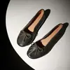 Zapatos planos slip-on de suela blanda, poco profundos, estilo vintage, versión de piel de caballo, nuevos para primavera y otoño 2026, con punta redonda, para mujer (estilo "abuela")