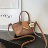 Bolsa Feminina de Nicho de Luxo 2026 Nova Moda de Verão Cesta Bolsinha de Mão Bolsa de Ombro Único Transversal de Grande Capacidade