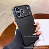 Funda Protectora Magnética Líquida Adecuada para iPhone 15 Pro Max, Textura Similar a la Piel, Color Sólido, Diseño Simple, Adecuada para Fábrica de Fundas para Teléfonos Apple