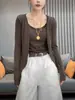 Nuevo conjunto de moda de otoño temprano 2025 para mujer, camiseta de manga larga con cuello redondo, top versátil adelgazante con camisola, conjunto de dos piezas
