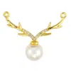Pingente de Veado Cravejado de Diamantes "Veado" Corrente para Clavícula Feminina Segura Colar de Pérolas de Imitação de Água Doce Design de Nicho Feminino