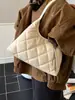 Bolso de Hombro para Mujer con Cadena de Rombo Retro 2026 Nuevo Bolso Tote de Moda Tendencia Bolso de Hombro Texturizado de Color Sólido para Mujer