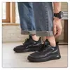 Nuevos zapatos casuales de malla transpirable para primavera y verano 2026 para personas mayores, zapatillas ligeras para hombre de suela suave, venta al por mayor