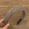 Diadema con Diseño de Corona Alta para Hacer que el Rostro Parezca Más Pequeño, Lujo Ligero, Antideslizante, Tejido, Patrón de Cuadros y Lunares, Sensación de Alta Gama para Adultos y Mujeres Jóvenes