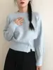Outono e Inverno Novo Estilo Coreano Malha Solta de Gola Redonda e Manga Longa com Botões Decorativos na Barra, Suéter Pulôver para Mulheres, Tendência