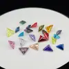 3X3~8X8Mm 5A Wuzhou Piedra Preciosa Artificial Triangular Ángulo Recto Zircón Colorido Zirconia Cúbica Sintética Cuentas Sueltas