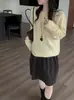26 Nova Coleção de Outono: Blusa de tricô básica de cor sólida estilo coreano com gola redonda e mangas compridas, versátil para looks casuais e de trabalho, peça base feminina