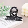 Clip de pinza de agarre cruzado de plástico negro de fondo simple al por mayor clip de tiburón pinza para el pelo pinza para el pelo pinza para el pelo accesorios para el pelo tocado